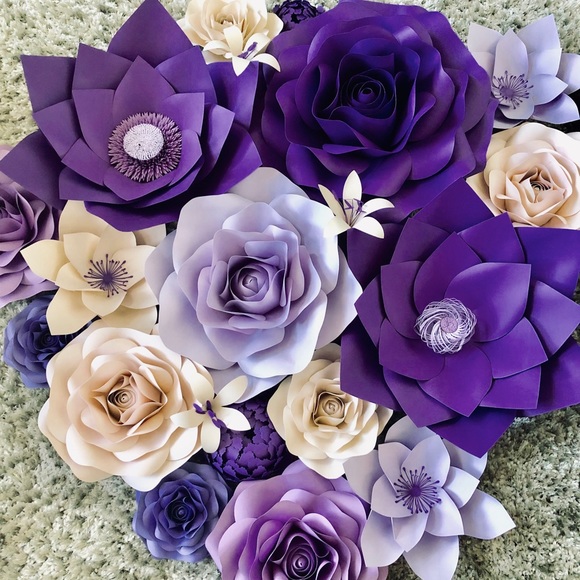 Large Paper Flower Set - Picture 1 of 7
